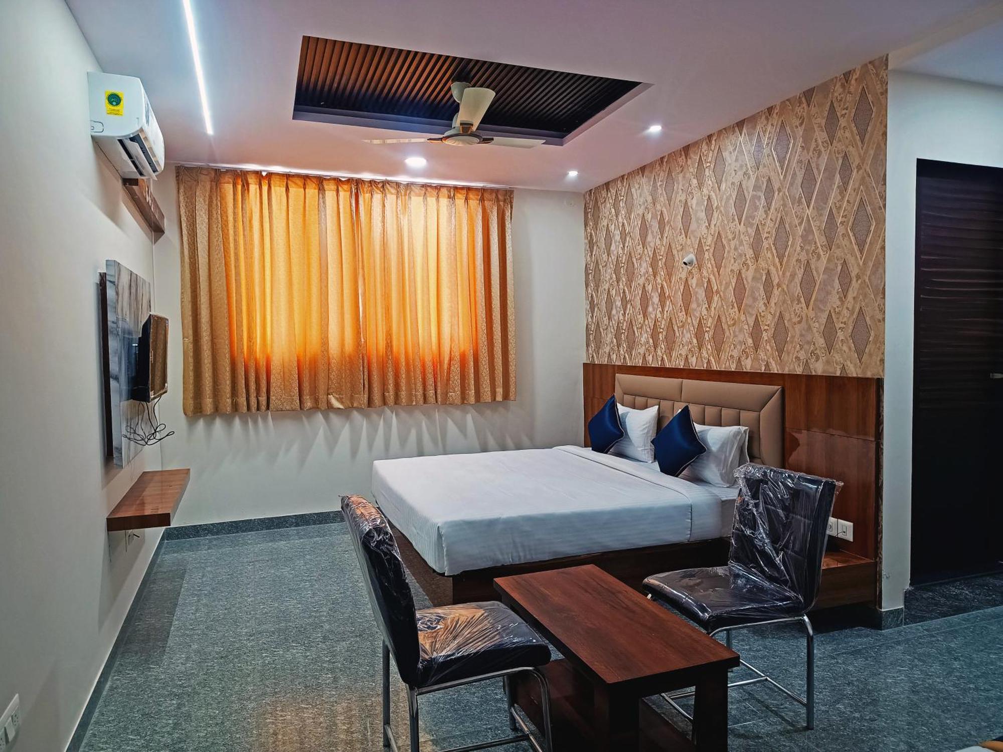 Hotel Achhu Palace بنغالور المظهر الخارجي الصورة