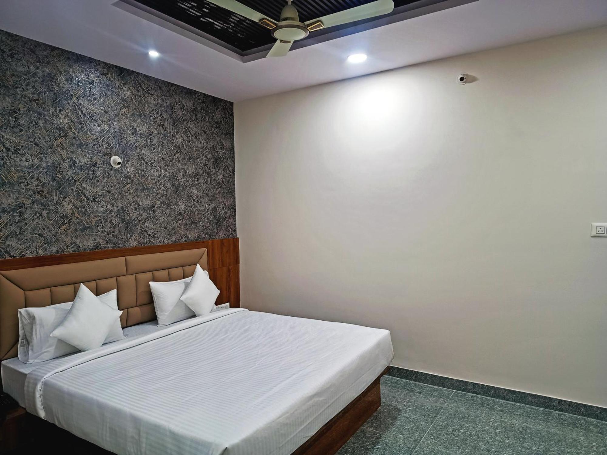Hotel Achhu Palace بنغالور المظهر الخارجي الصورة