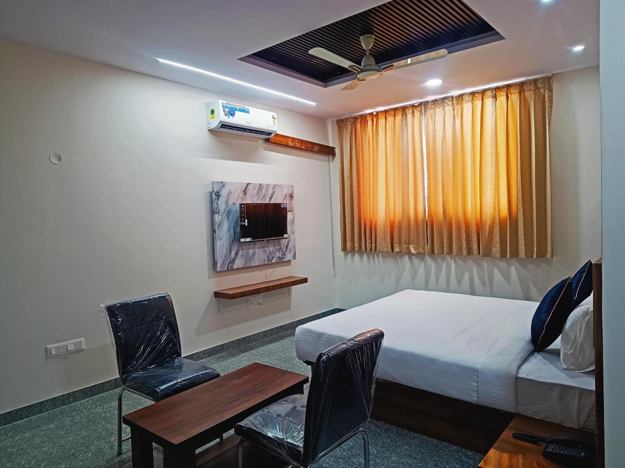 Hotel Achhu Palace بنغالور المظهر الخارجي الصورة