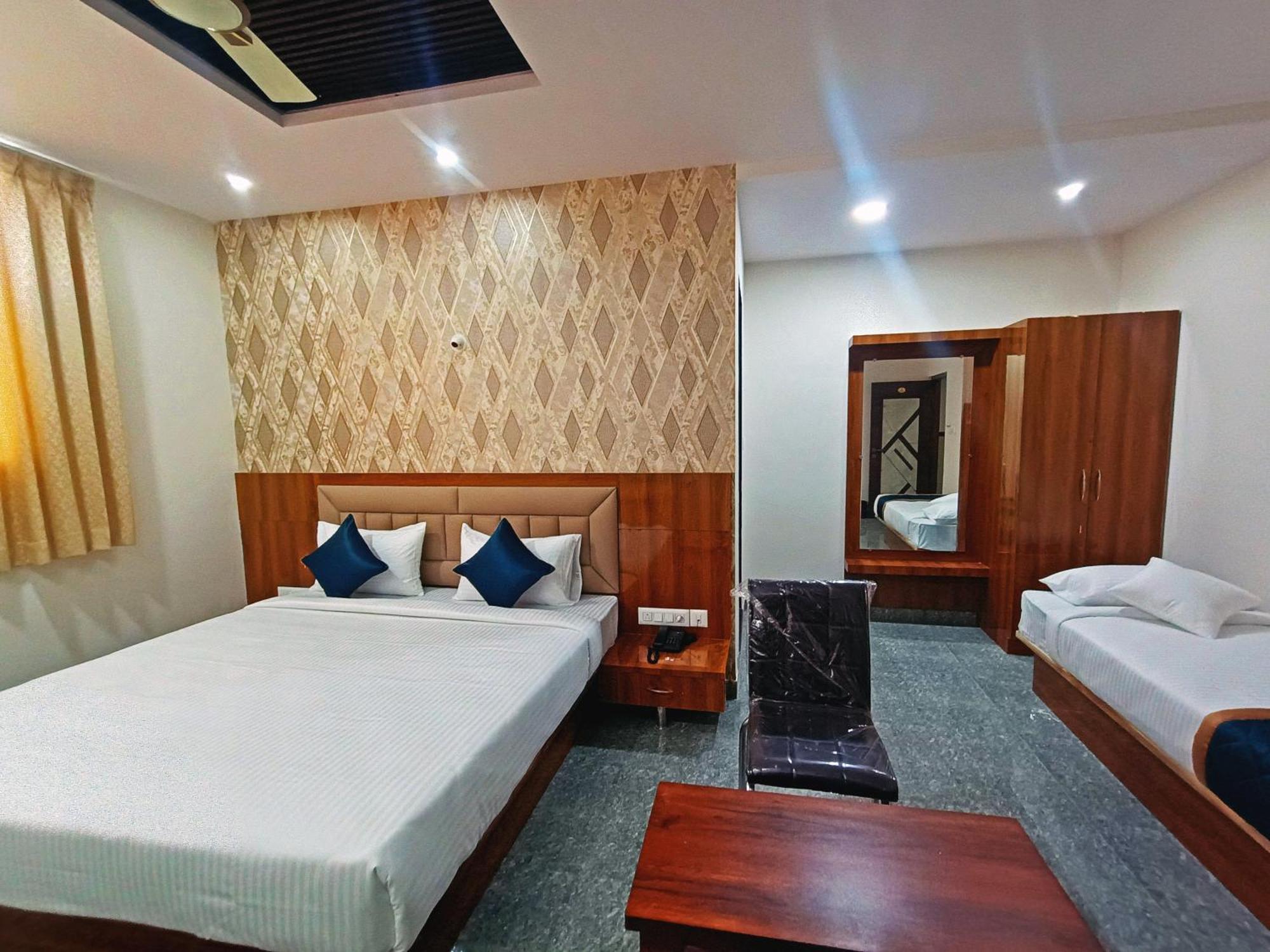 Hotel Achhu Palace بنغالور المظهر الخارجي الصورة